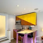 Gallery Suite In Art Tower